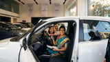 Car Buying Tips: பெண்கள் பெயரில் கார் வாங்கினா இவ்ளோ லாபமா? இத்தனை நாள் இது தெரியாம போச்சே!