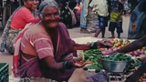 “She Sells with a Smile”: Vegetable-Selling Grandma Goes Viral for Unique Selling Skills (Watch)