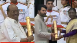 നടൻ മമ്മൂട്ടി, വെള്ളാപ്പള്ളി നടേശൻ, പി നാരായണൻ.... രാഷ്ട്രപതി ദ്രൗപദി മുർമുവിൽ നിന്ന് പത്മ പുരസ്കാരങ്ങൾ ഏറ്റുവാങ്ങി മലയാളികൾ