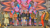 Surat News: फैशन शो 2026 में छात्रों का जलवा, रेड एंड व्हाइट ने बनाई भारत के सबसे बड़े शो में जगह