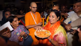 Delhi News: जन्माष्टमी पर इस्कॉन मंदिर पहुंचीं CM रेखा गुप्ता, श्रीकृष्ण से मांगा आशीर्वाद