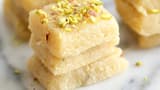 Paneer Sweet: పనీర్‌తో ఇలా బర్ఫీ స్వీ ట్ చేశారంటే నోరూరిపోతుంది, రెసిపీ ఇదిగో