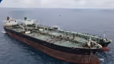 इराणी टँकर तेल घेऊन पोहचला गुजरातला, भारतातील कंपन्या खरेदी करणार का?