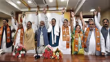 यूपी: विधानसभा चुनाव से पहले समाजवादी पार्टी को बड़ा झटका, चार MLC सपा छोड़ बीजेपी में हुए शामिल