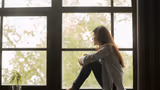 Tips To Beat Loneliness : एकटेपणा जाणवतोय? नैराश्य दूर करण्यासाठी 10 सोप्या टिप्स