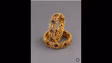 Bangles Designs : पुन्हा पुन्हा पाहाव्याशा वाटणाऱ्या बांगड्यांच्या डिझाईन्स, साडीवर नक्की ट्राय करा