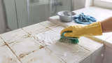 Bathroom Cleaning Tips : 10 मिनिटांची जादू, बाथरुमच्या टाईल्सवरील डाग काढण्याच्या भन्नाट टिप्स