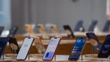 Apple Stock Climbs Premarket Even After Warren Buffett’s Berkshire Trims Stake