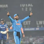 India vs England - इंडिया जीती तो मैदान में नाचने लगे  Virat Kohli