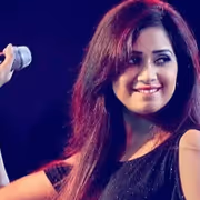 Shreya Ghoshal honors Indian Soldiers with emotional performance in Mumbai [WATCH]