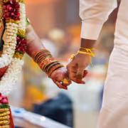 உனக்கு எங்க வீட்டு பொண்ணு கேக்குதா.. சாதி மறுப்பு திருமணம் செய்த சூரிய பிரகாஷ் ஆணவ கொலை