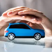 Choosing Between Yearly and Multi-Year Car Insurance Policies