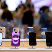 Flipkart Big Billion Days Sale: iPhone 16 at Rs 51,999; Pro, Pro Max and Samsung Galaxy See Huge Discounts