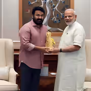 PM Modi Congratulates Mohanlal on Dadasaheb Phalke Award 2023