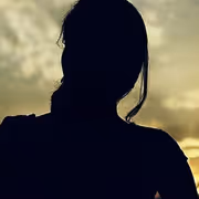 ஓயாமல் லவ் டார்ச்சர்.. கதறிய பெண் ஆசிரியை.. விடாத பள்ளி மாணவன்.. இறுதியில் நடந்தது என்ன?