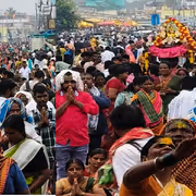 Karnataka: Over 3 Lakh Devotees Attend Huligemma Temple Darshan Despite Heavy Rain in Koppal