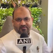 ராகுல் பற்றி சோனியா காந்தியிடம் புகார்.. முன்னாள் காங். எம்.எல்.ஏ. கட்சியில் இருந்து நீக்கம்!