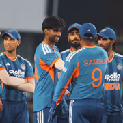 IND vs WI: 250 ரன் அடிச்சும் தோத்துட்டோமே.. இந்திய பவுலிங் கோச்சை விளாசித் தள்ளிய ஜாம்பவான்!