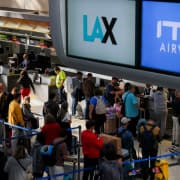 Delta, American, UAL, Southwest Stocks Slip After-Hours: FAA Orders 10% Cut In US Flights On Government Shutdown Chaos