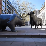 Dow Drops 400 Points Amid AI Valuation Concerns: Tesla, Qualcomm, Snap, Duolingo, DoorDash Among Stocks Making Biggest Moves Today