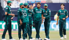 పాక్ vs యూఏఈ : పాకిస్తాన్ దుకాణం బంద్