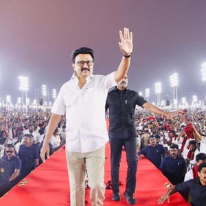 MK Stalin Net Worth: சொந்த கார் இல்லை.. தங்கம் இல்லை.. கையில் ரூ.10,000 மட்டுமே.. முதல்வர் ஸ்டாலின் சொத்து மதிப்பு!