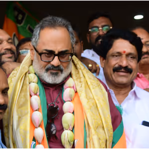 വാടിത്തളർന്നില്ല, വിരിഞ്ഞത് മൂന്ന് താമര; അവസാന ലാപ്പിൽ കളംപിടിച്ച് വി മുരളീധരന്‍റെ സർപ്രൈസ്