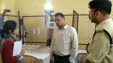 स्ट्रांग रूम की सुरक्षा  देख कहा  यहां तो परिंदा भी पर नहीं मार सकता