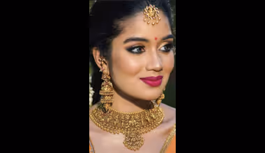 Jhumka: చీర కట్టుకున్నప్పుడు ఈ జుంకాలు పెట్టుకుంటే లుక్ అదిరిపోతుంది