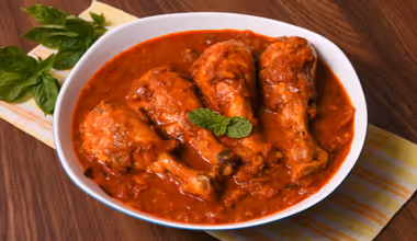 ನಾನ್ ವೆಜ್ ಪ್ರಿಯರಿಗೆ ಶಾಕ್, ಕರ್ನಾಟಕದಲ್ಲಿ ಚಿಕನ್ ದರ 340 ರೂಪಾಯಿಗೆ ಏರಿಕೆ