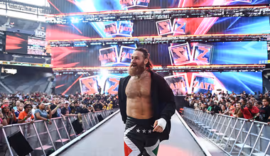 5 Triple H Booking Calls From WWE SmackDown That Delivered Shock, Drama And Pure Wrestling Excitement