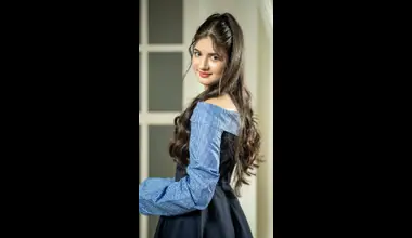 बजरंगी भाईजान की मुन्नी सी दिखेंगी भोली! चुनें Harshaali Malhotra से 7 हेयरस्टाइल