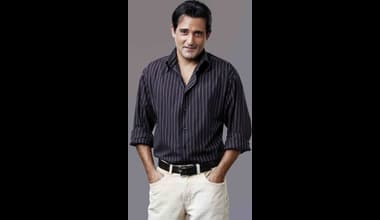 अक्षय खन्नाचा बॉक्स ऑफिसवरचा जलवा! करिअरमधील सर्वाधिक कमाई करणारे 'हे' ५ चित्रपट कोणते? पाहा यादी!