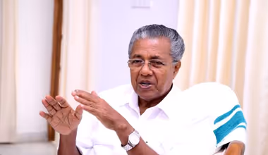 ആരാണ് ഈ 'മറ്റുള്ളവർ?'എസ്ഐആർ പട്ടികയിൽ കേരളത്തിൽ 25 ലക്ഷം പേർ പുറത്തായതിൽ ആശങ്ക പങ്കുവച്ച് മുഖ്യമന്ത്രി