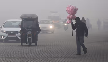 Today live News: কুয়াশা থাকলেও রাজ্যজুড়ে স্বাভাবিকের উপরেই তাপমাত্রা, বড়দিনের আগে কতটা নামবে পারদ?