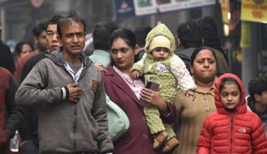 UP Weather Forecast: सुबह कोहरा, खराब एयर क्वालिटी और 24-27°C तक तापमान, क्या गर्मी के लिए तैयार हैं आप?