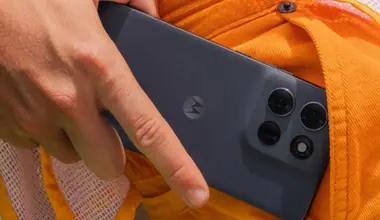 Smartphone Market: फ्लिपकार्ट सेलमध्ये जबरदस्त ऑफर, 15 हजारांत मिळतोय शानदार फोन