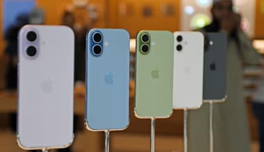 Compact Phones: வெயிட் கம்மி! பவர் ஜாஸ்தி! இந்தியாவில் கலக்கும் பெஸ்ட் 'காம்பாக்ட்' ஸ்மார்ட்போன்கள்! முழு லிஸ்ட்!
