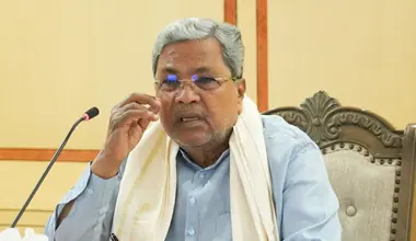 ಸಿಎಂ ಹುದ್ದೆಯಲ್ಲಿ ಇರು ಅಂತ ಹೈಕಮಾಂಡ್‌ ಹೇಳಿದ್ರೆ ಇರ್‍ತೀನಿ, ಬಿಡು ಅಂದ್ರೆ ಬಿಡ್ತೀನಿ: ಸಿದ್ದರಾಮಯ್ಯ