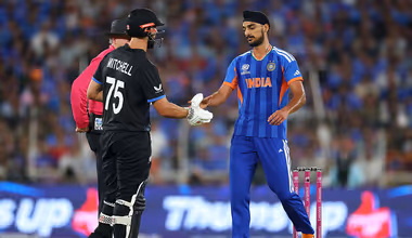 IND vs NZ T20: புயல் வேகத்தில் அர்ஷ்தீப் சிங்.. புவனேஷ்வர் குமாரின் சாதனையை தகர்த்து வரலாற்று சாதனை!