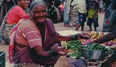“She Sells with a Smile”: Vegetable-Selling Grandma Goes Viral for Unique Selling Skills (Watch)