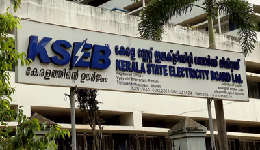 സംസ്ഥാനത്ത് ലോഡ് ഷെഡ്ഡിങ്; വൈകിട്ട് 6നും 12നും ഇടയിൽ അരമണിക്കൂർ; കെഎസ്ഇബി ഉന്നതതല യോ​ഗത്തിൽ തീരുമാനം