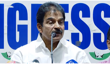 മല്ലികാർജുൻ ഖാർഗെക്കെതിരെ നടന്നത് ജാതീയ അധിക്ഷേപം, പ്രധാനമന്ത്രി മാപ്പ് പറയണമെന്ന് കെസി വേണുഗോപാൽ; രാഹുലിന്റെ ആലിംഗന വിവാദത്തിലും മറുപടി