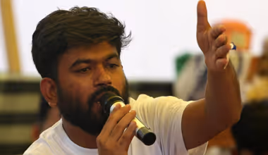 ആഞ്ഞടിച്ച് അഭിജീത് ദീപ്കെ, 'നടന്നത് ഗൂഢാലോചന'; പിണറായിയുടേയും സ്റ്റാലിന്റേയും തോല്വി ആസൂത്രിതം