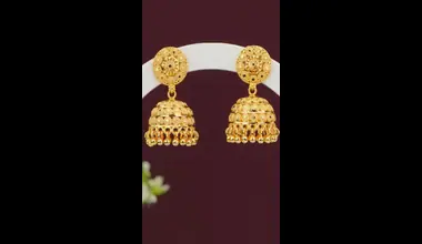 Jhumka Designs: ಅರ್ಧ ತೊಲೆಯಲ್ಲಿ ಸಿಗುವ ಸುಂದರ ಚಿನ್ನದ ಜುಮುಕಿ ಡಿಸೈನ್ಗಳು!