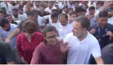 സുപ്രീം കോടതിയിലേക്ക് ഇന്ത്യ സഖ്യം, രാഹുലും പ്രിയങ്കയും നേഹ ബോറയും മുന്നിൽ; ഗ്യാനേഷിന്‍റെ രാജിക്കായി 'ദില്ലി ചലോ' പ്രതിഷേധം ജനസാഗരമായി ഇരമ്പുന്നു