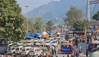 Long weekend rush chokes Rishikesh, massive traffic jams reported