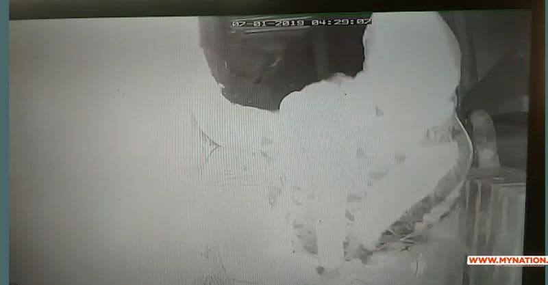 आगजनी करता अपराधी कैमरे में हुआ कैद