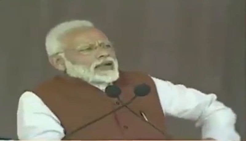पीएम मोदी का तंज, अपने Son को Rise करने में जुटे चंद्रबाबू