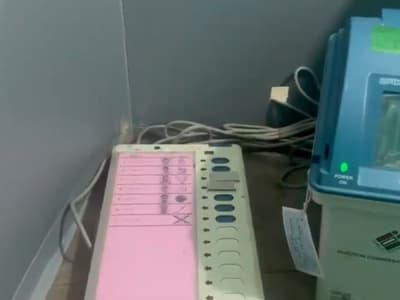 Allegations surface in Falta that the button next to BJP candidate Debangshu Panda name on the EVM was covered with tape